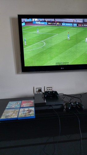 Playstation console 4 500 - playstation, ps