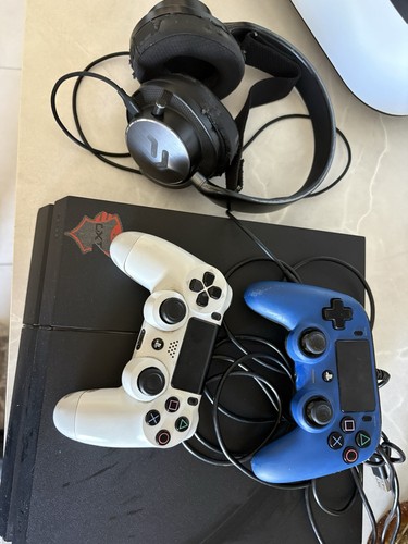 Sony playstation ps4 - 4,