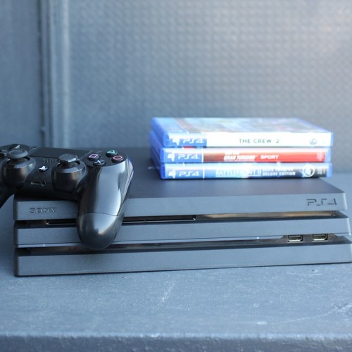 Sony playstation ps4 pro - 4,